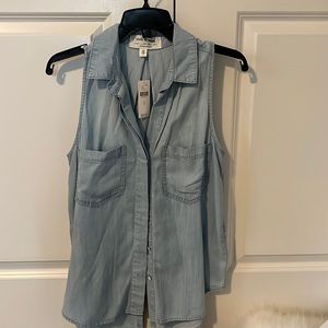 NWT Cloth and Stone by Anthropolie chambray tank size small